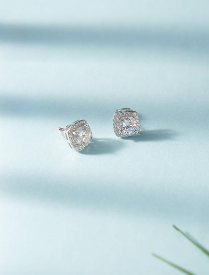 Moissanite Stud Earrings, VVSI Quality D Color Round Cut, Lab Created 925 Sterling Silver with 18K White Gold Plated, Double Halo Design – Idea Gift for Women Men