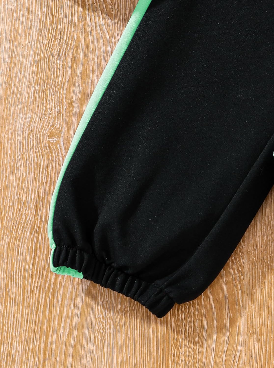 Hilinker Girls Graphic 3 Piece Outfits Workout Crop Hoodie Ribbed Tank and Sweatpants Set